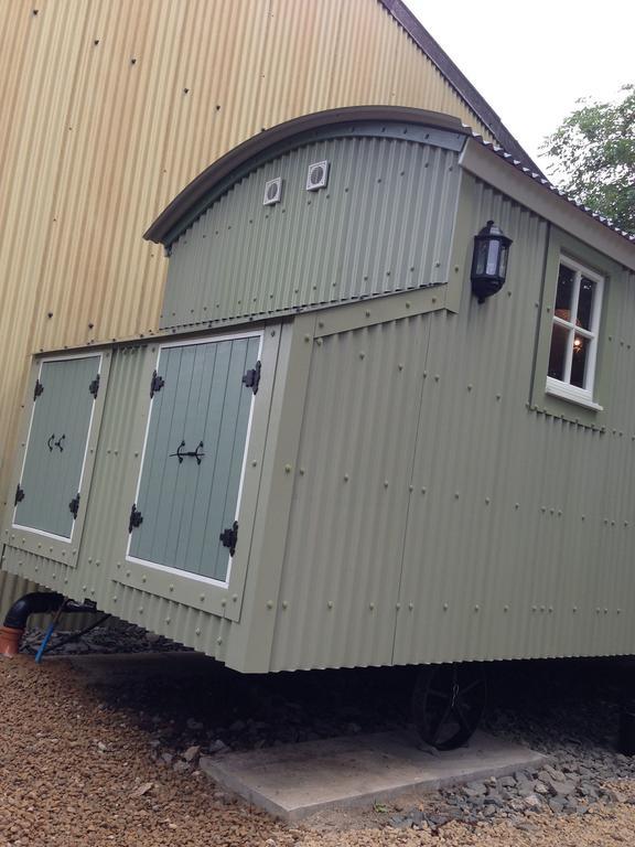 Posh Huts Farmstay Falstone Kültér fotó